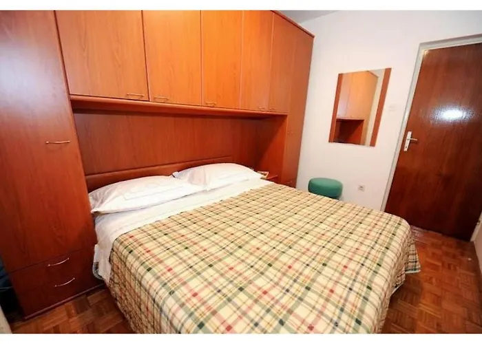 Apartment Andrea *